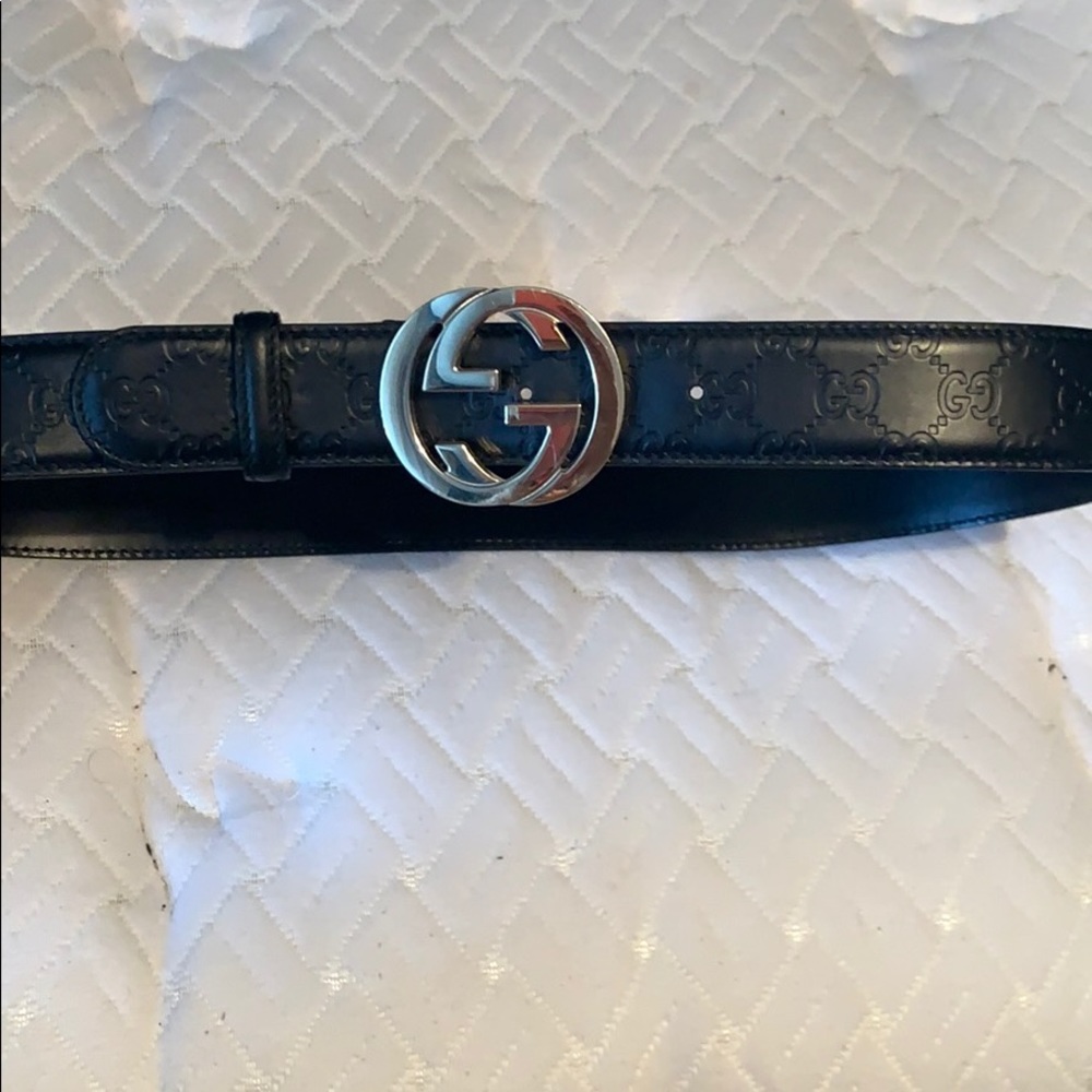 Gucci logo belt circa 2006